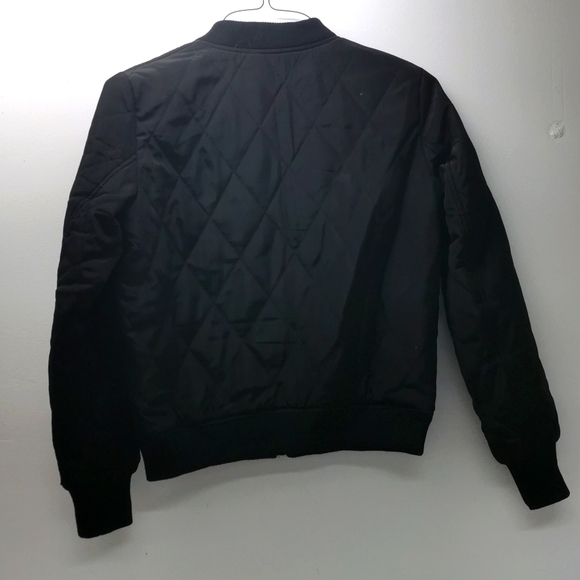 Fashion Nova puffer jacket - Picture 2 of 2